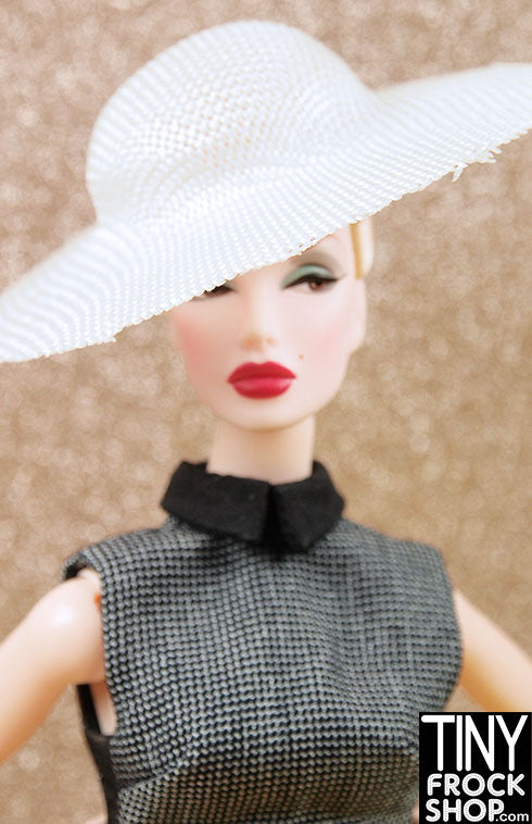 Barbie® Basics Look 02 Collection 03 White Straw Hat