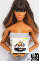 Zuru Mini Brands Hersheys Almond Kisses Series 4