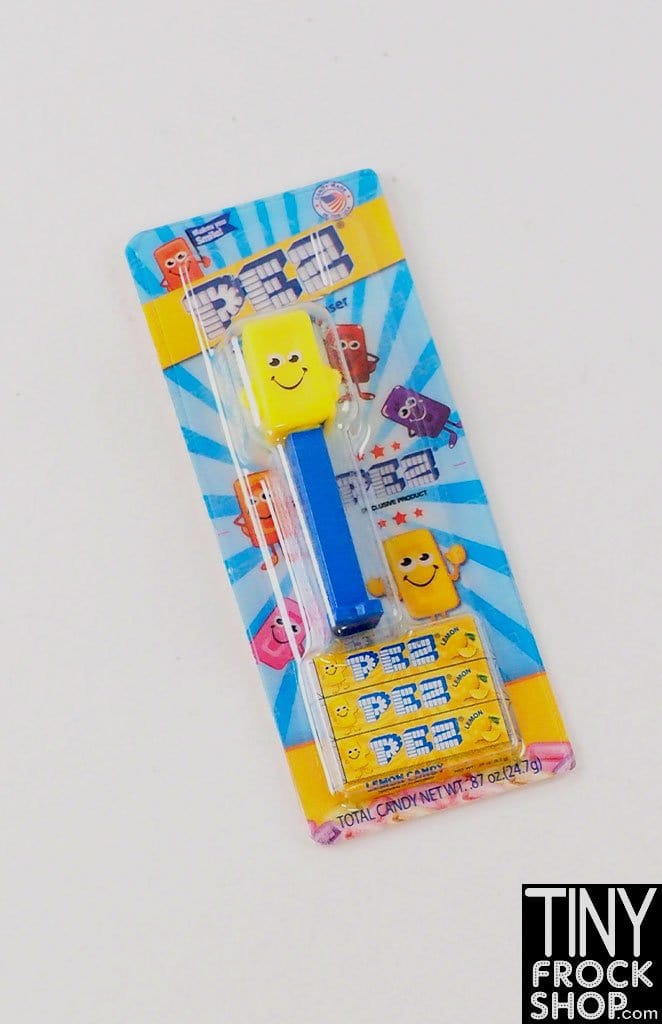 Zuru Mini Brands Smiley Pez Dispenser and Candy